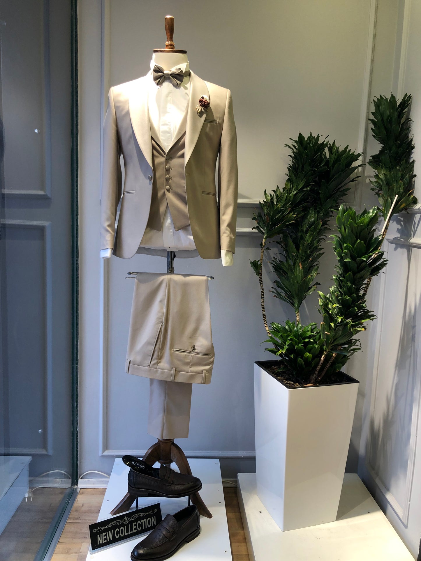 Rajmes beige ceremony suit