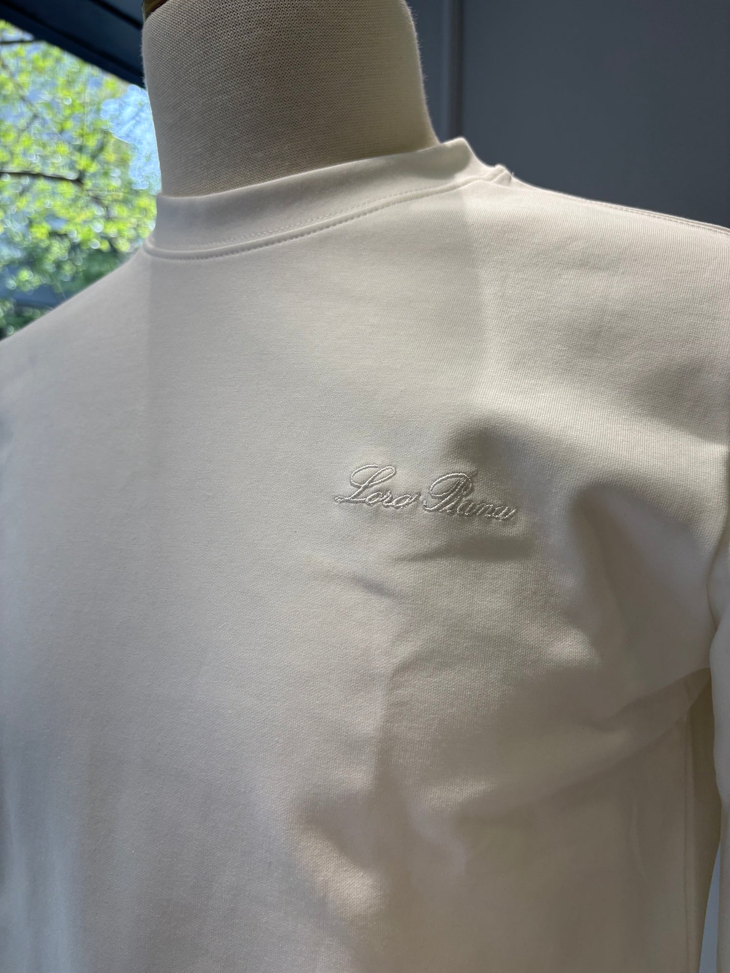 Bluze me menge te gjata per meshkuj