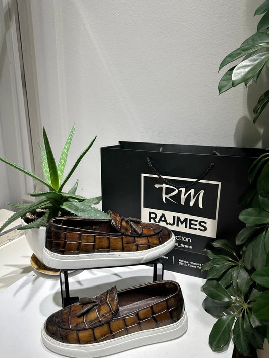 Mokasino per meshkuj